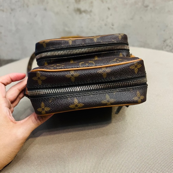 Guaranteed Authentic Amazon - Picture 8 of 16